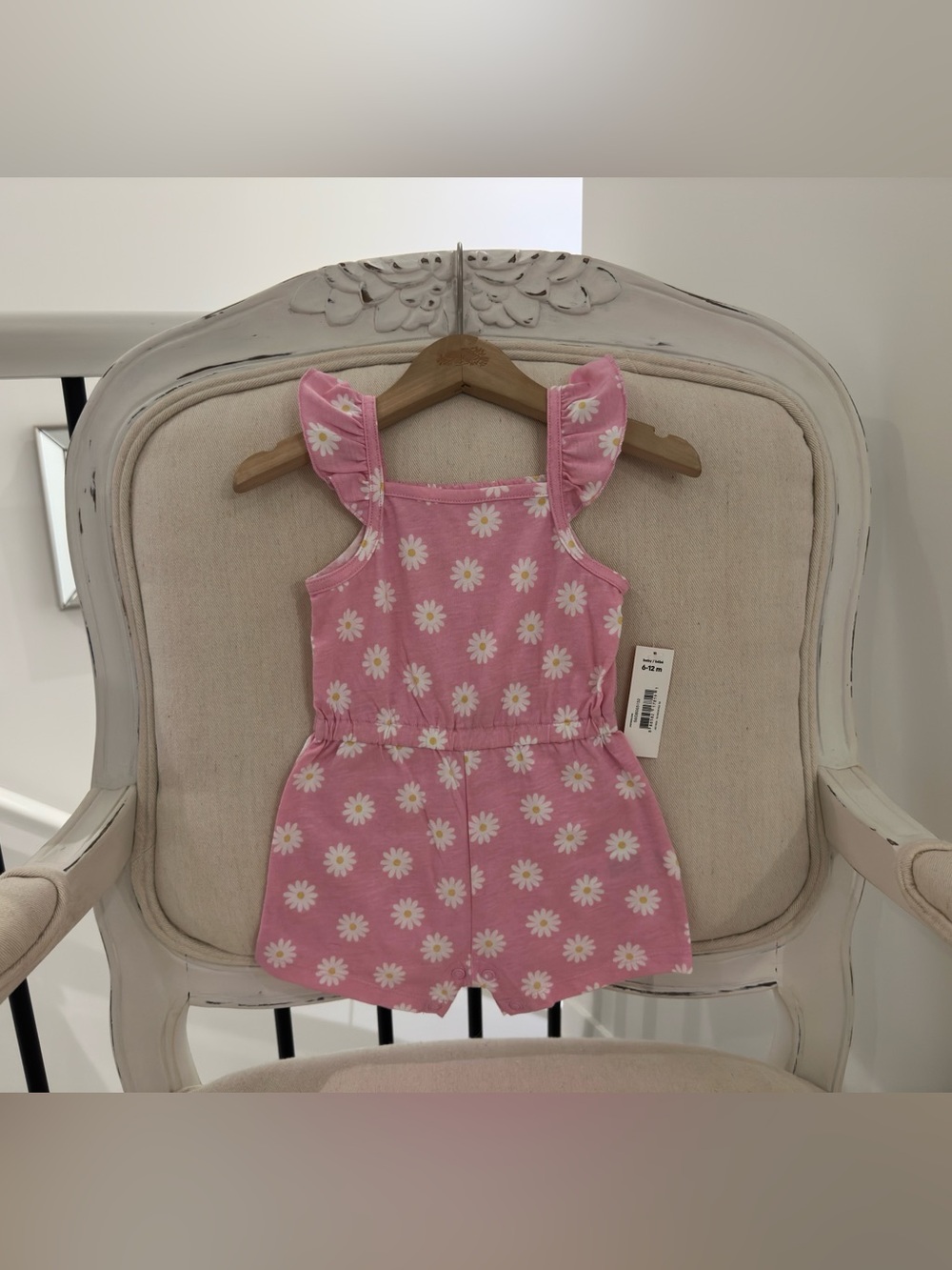 🤍 6~12 Mth Adorable Pink Daisy Romper with Ruffle Straps NWT